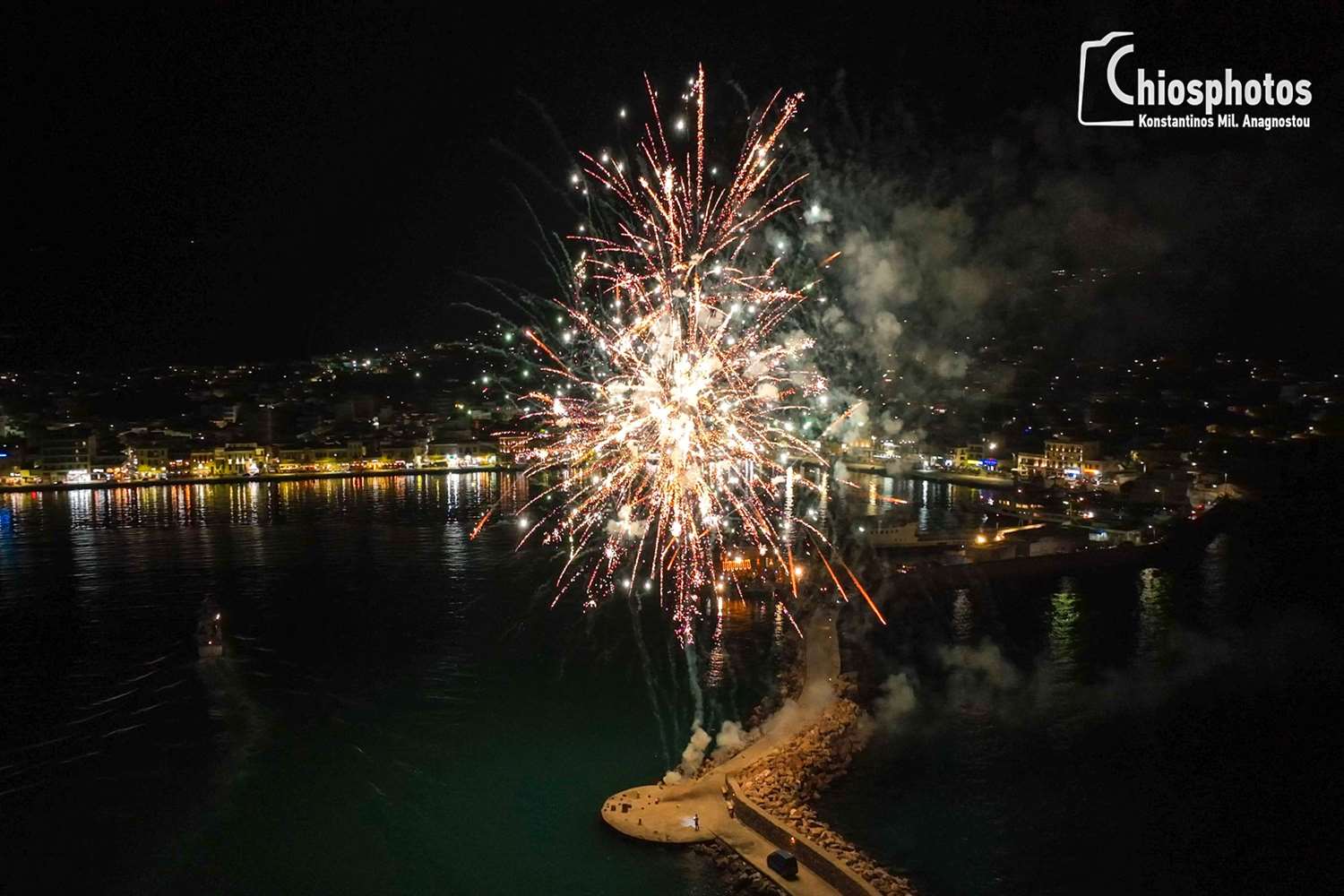 20230704 fireworks chios port 4