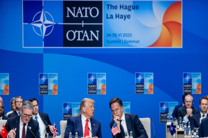 Είναι η Ευρώπη προετοιμασμένη για πόλεμο; Οι χώρες στα ανατολικά εξοπλίζονται και οχυρώνονται