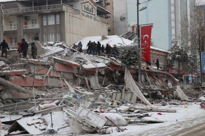 Σεισμός στην Τουρκία: Πάνω από 1.300 οι νεκροί UPD!