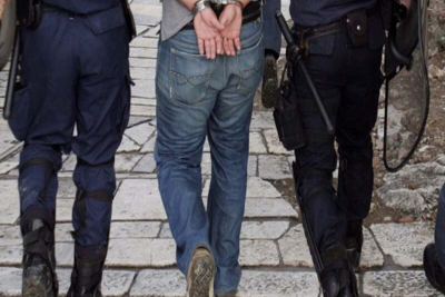 Λέσβος: Συλλήψεις για παράνομη άσκηση εμπορικής δραστηριότητας.
