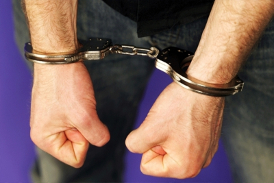 Σύλληψη ημεδαπού στη Σάμο για διάπραξη κλοπής και πρόκληση φθορών