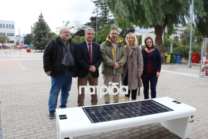 Χίος : Ηλιακά παγκάκια σε πλατεία και Φάρκαινα (vid)