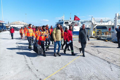 Από τη Μυτιλήνη στην Τουρκία επίλεκτη ομάδα διασωστών - Στο Αϊβαλί και η 2η αποστολή βοήθειας (vid)