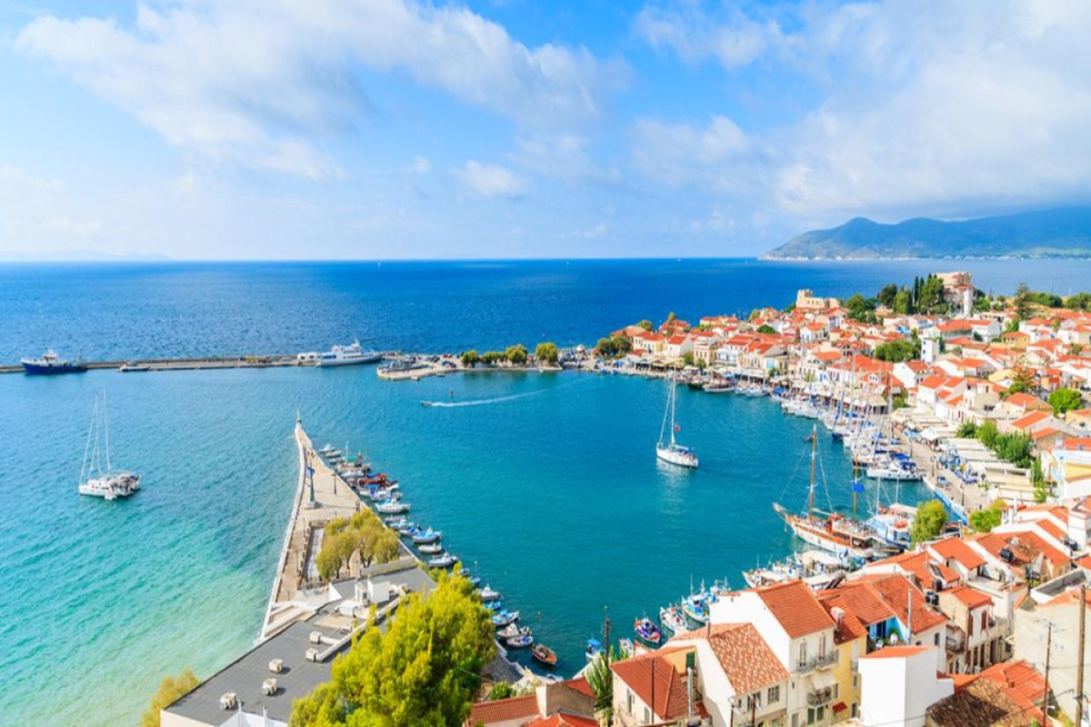 Η Σάμος ανάμεσα στους «απίθανους» προορισμούς της Ευρώπης που θα συνδέονται με τη Βρετανία το 2026