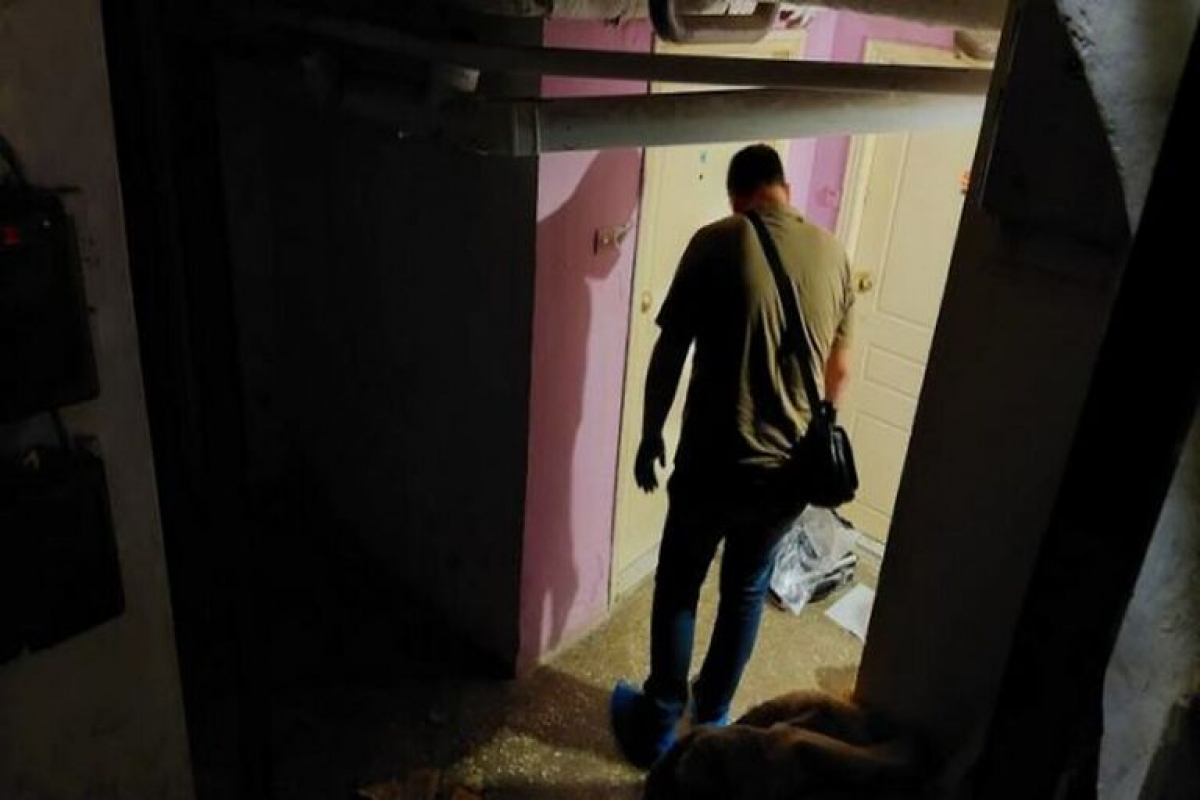 Θρίλερ με την άγρια δολοφονία της 35χρονης – Δείτε το υπόγειο σπίτι που βρέθηκε νεκρή