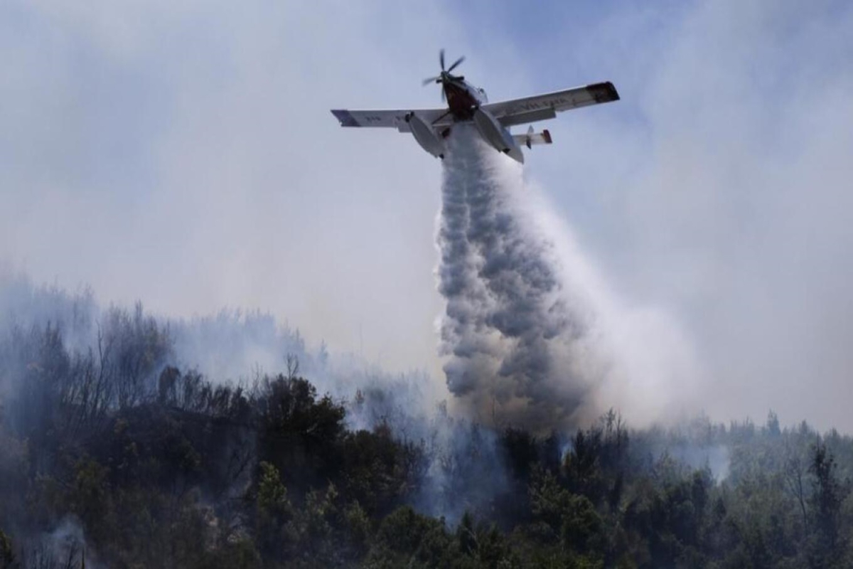 Υπό έλεγχο η φωτιά στα χωράφια της Αγίας Παρασκευής Λέσβου