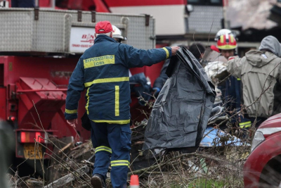 Οι πρώτες αγωγές και μηνύσεις για τη σιδηροδρομική τραγωδία στα Τέμπη