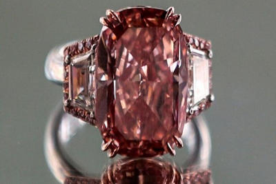 Sotheby’s: Το σπάνιο ροζ διαμάντι «Williamson Pink Star» πουλήθηκε για 57,7 εκατ. δολάρια
