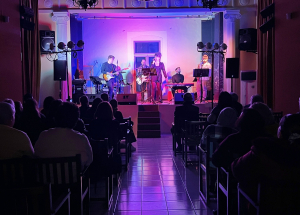 Οινούσσες σε ρυθμούς jazz και soul, εκρηκτική πρεμιέρα για τον «Μουσικό Φεβρουάριο»