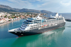 Το εντυπωσιακό Κρουαζιερόπλοιο Azamara Quest στο λιμάνι της Χίου (vid)