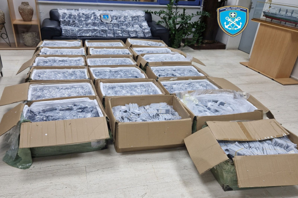 Σύλληψη αλλοδαπών για παράβαση του Εθνικού Τελωνειακού Κώδικα στη Χίο