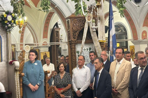 Λίνα Μενδώνη: «Η Σάμος παραδίδει μαθήματα ελευθερίας»
