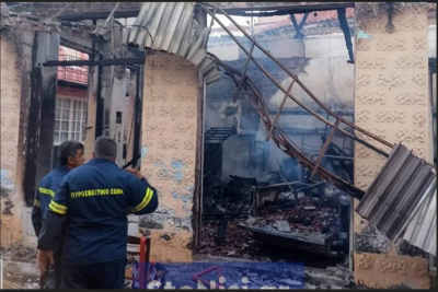 Λέσβος: Η απίστευτη ιστορία του άνδρα που έκαψε το μαγαζί, το αυτοκίνητο και το σπίτι του αδερφού του και πέθανε