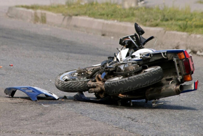 Λέσβος: Τροχαίο ατύχημα ΙΧ με μοτοσικλέτα