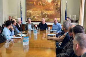 Λόγια χωρίς αντίκρισμα στη Λέσβο: υποσχέσεις Τσιάρα την ώρα που η κτηνοτροφία «ασφυκτιά»