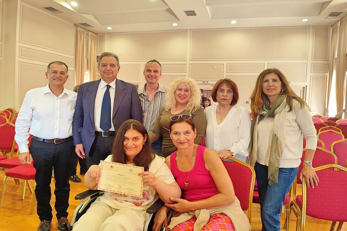 Παιδιά της Λέσβου ζωγραφίζουν έναν καλύτερο κόσμο – Βραβεύτηκαν για το μήνυμά τους!