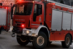 Φωτιά σε χαμηλή βλάστηση στη Μυτιλήνη