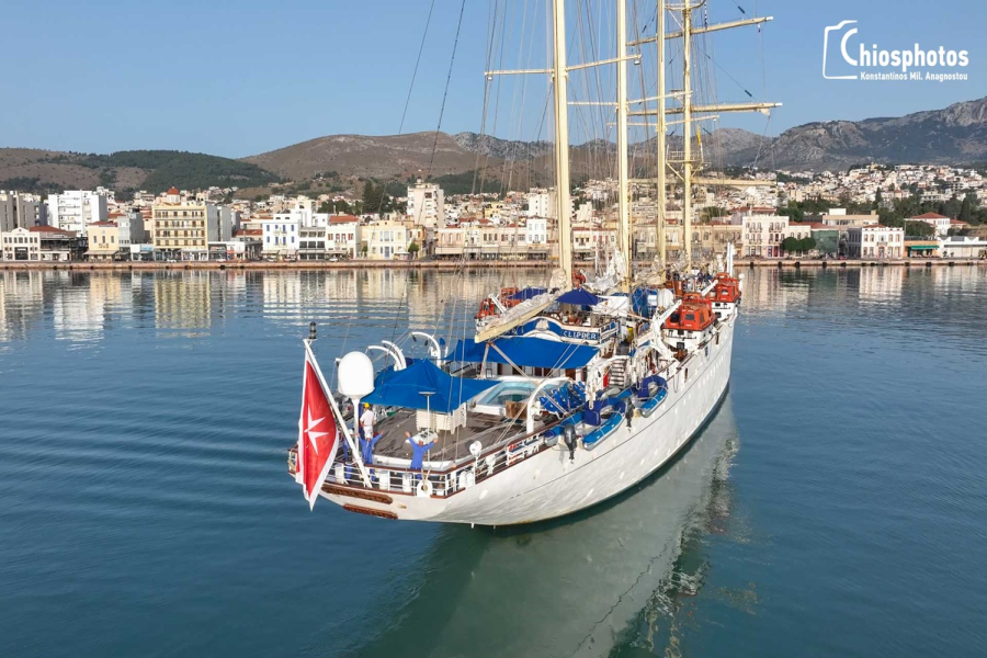 Στη Χίο το εντυπωσιακό ιστιοφόρο-κρουαζιερόπλοιο "Star Clipper"