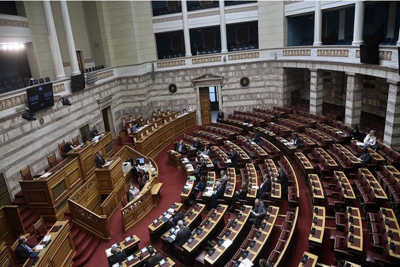 Στη Βουλή η τροπολογία του υπουργείου Εσωτερικών για την κυβερνησιμότητα των ΟΤΑ