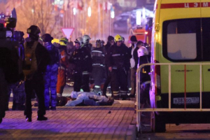 Μακελειό στη Μόσχα: Τουλάχιστον 62 νεκροί και 115 τραυματίες, σύμφωνα με το υπουργείο Υγείας