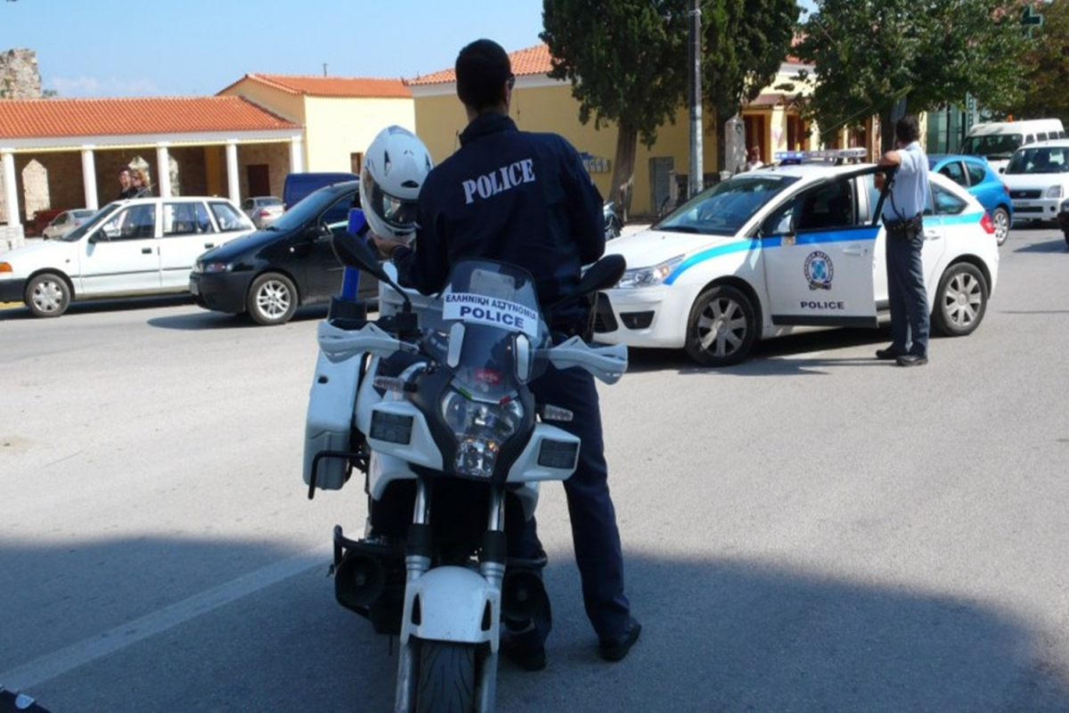 Χίος: Δυο νέες συλλήψεις για οδήγηση χωρίς δίπλωμα