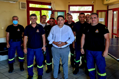 Λέσβος: Επίσκεψη Γιάννη Μπουρνού στην Πυροσβεστική Υπηρεσία Μυτιλήνης