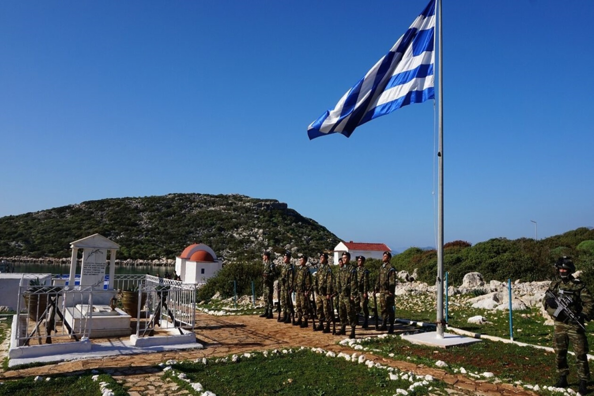 Χριστούγεννα στον Στρατό: Πώς περνάνε οι στρατιώτες μας αυτές τις μέρες