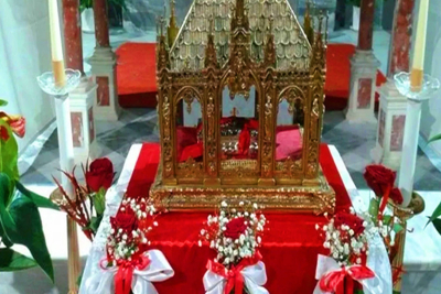 Γιορτή Αγίου Βαλεντίνου: Οι καθολικοί στη Μυτιλήνη τιμούν τον Άγιο Βαλεντίνο στην «Φραγκοκλησιά»