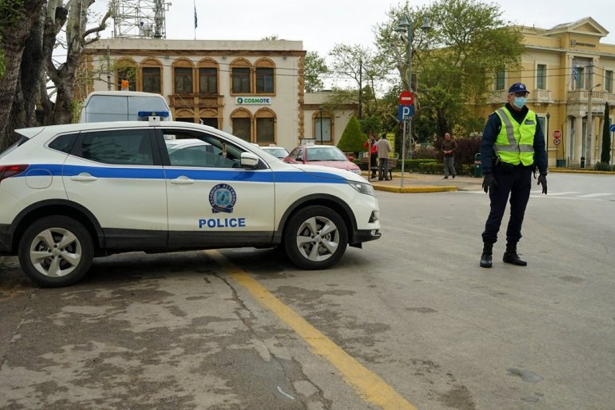 Συνελήφθη ημεδαπή στη Χίο, για εκκρεμή καταδικαστική απόφαση