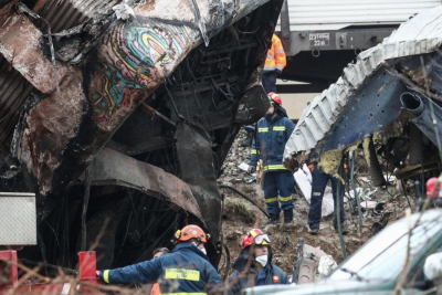 Συγκινημένο το Πανελλήνιο για το τραγικό σιδηροδρομικό δυστύχημα: «Κι έτσι κάπου στα Τέμπη πάγωσε ο χρόνος»
