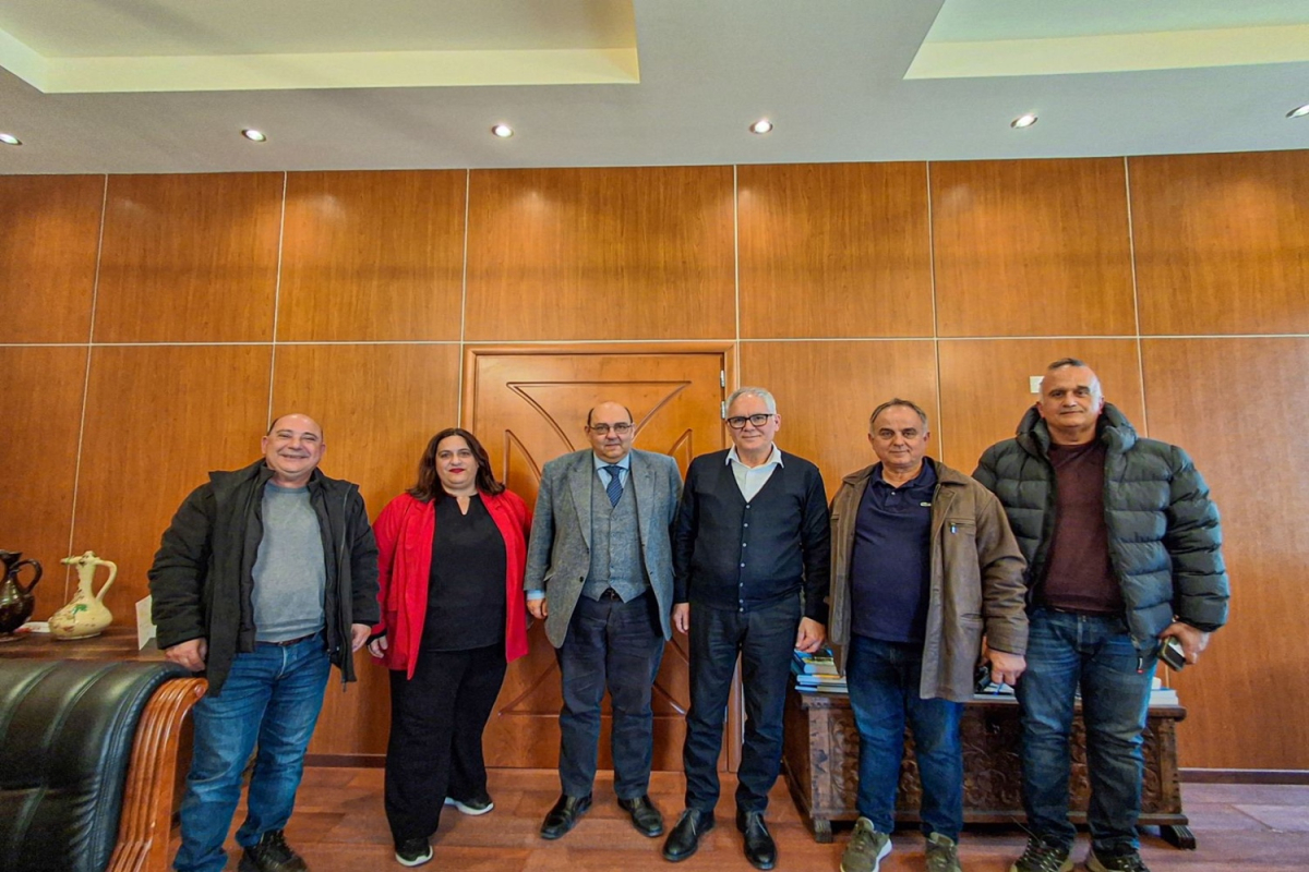 Στο «τραπέζι» η αναβάθμιση των Αλυκών: Συνάντηση κορυφής στο Δημαρχείο Δυτικής Λέσβου.