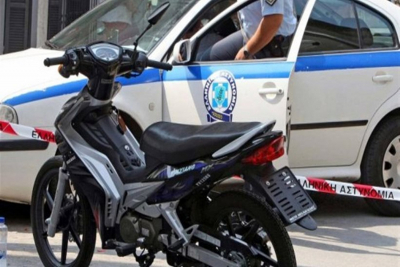 Συνελήφθη ανήλικος στη Χίο οδηγούσε μηχανάκι χωρίς δίπλωμα