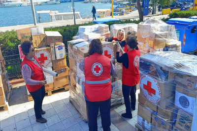 9 τόνοι ανθρωπιστικής βοήθειας σε Τουρκία και Συρία (pics)