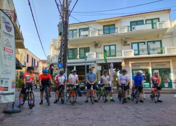 Γύρος της Λέσβου σε μια μέρα: Πώς 10 «τρελοί» ποδηλάτες έκαναν το αδύνατο δυνατό!
