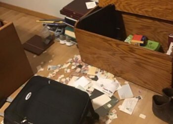 Σάμος: Χειροπέδες σε ημεδαπό που άρπαξε 2.800 ευρώ