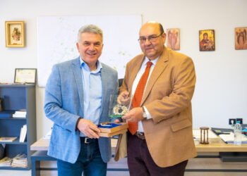 Αδελφοποιήθηκαν οι Δήμοι Νέας Ιωνίας και Δυτικής Λέσβου