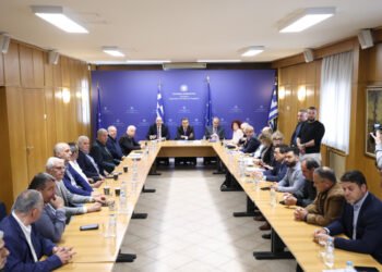 ΥΠΑΑΤ:  Ψυχραιμία, αυστηρή τήρηση των μέτρων και συνεχής στήριξη των πληγέντων το μήνυμα της έκτακτης σύσκεψη για τον αφθώδη πυρετό