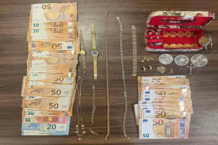 Τον τσάκωσαν στο αεροδρόμιο της Χίου με τα χρυσαφικά στη βαλίτσα! Πώς εξαρθρώθηκε η σπείρα που «ρημάζει» ηλικιωμένους