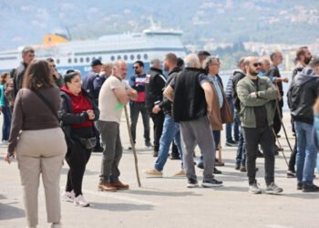Λέσβος: Συνεχίζονται οι κινητοποιήσεις των κτηνοτρόφων - «Αν τα αιτήματά μας δεν ικανοποιηθούν, τα λιμάνια θα κλείσουν πλήρως»