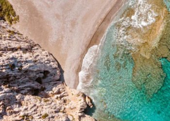 Δυτική Σάμος: Διεθνές αφιέρωμα για την αυθεντική πλευρά του νησιού