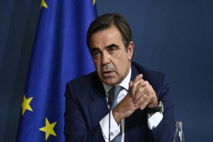Αυστηρό μήνυμα Σχοινά για τη Λέσβο: προϋπόθεση η τήρηση των μέτρων βιοασφάλειας