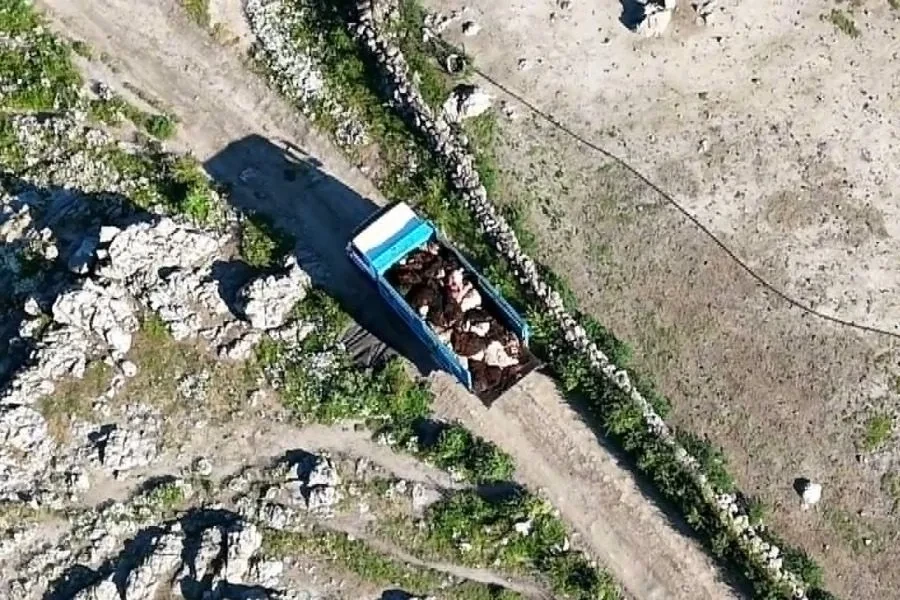 https://www.in.gr/wp-content/uploads/2026/05/lesvos-afthodis2.webp