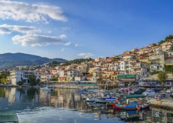 Έφοδος της ΕΛ.ΑΣ. σε μαγαζί στο Πλωμάρι: Είχε σφραγιστεί, αλλά αυτός λειτουργούσε σαν να μη συμβαίνει τίποτα!