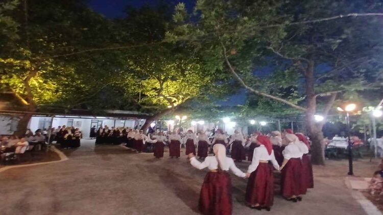 «Βούλιαξε» το Κάτω Τρίτος: Εκατοντάδες κόσμου στη μεγάλη Γιορτή Χυλοπίτας του «Μωριά»!