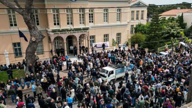 ΑΔΕΔΥ Λέσβου: Η καταστροφή της κτηνοτροφίας απειλεί να ερημώσει τα χωριά μας