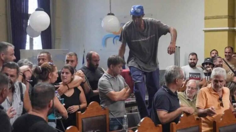 Λέσβος: Επεισοδιακή συνεδρίαση για τον αφθώδη πυρετό – Παραιτήθηκαν η Αντιπεριφερειάρχης και ο επικεφαλής της Κτηνιατρικής