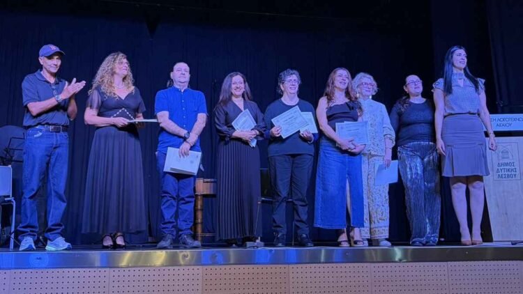 «Όταν ο άνθρωπος γίνεται μονόλογος»: Η μαγική βραδιά της Ένωσης Λογοτεχνών Αιγαίου στην Καλλονή!