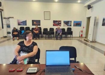 Η Αστυνομία στους Φούρνους και τη Θύμαινα για την έκδοση νέων ταυτοτήτων