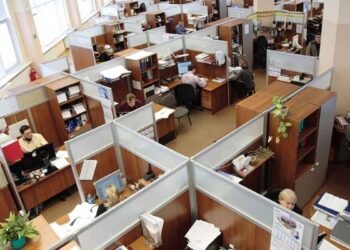 Το ΔΝΤ βλέπει την ΑΙ ως «αργό τσουνάμι» για οικονομία και κοινωνία
